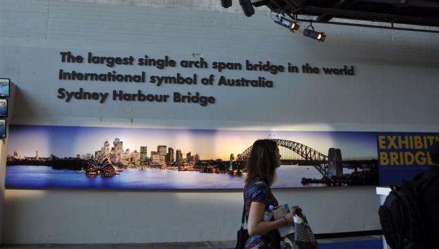 DSC_2392bridgeCLimbSign