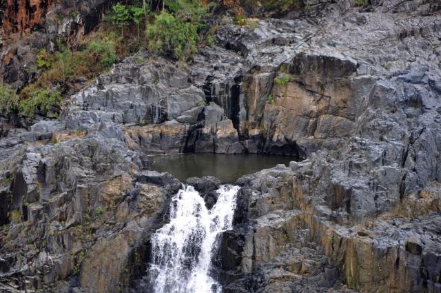 DSC_2109waterfallPool